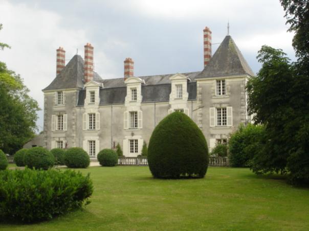 Petit chateau à vendre