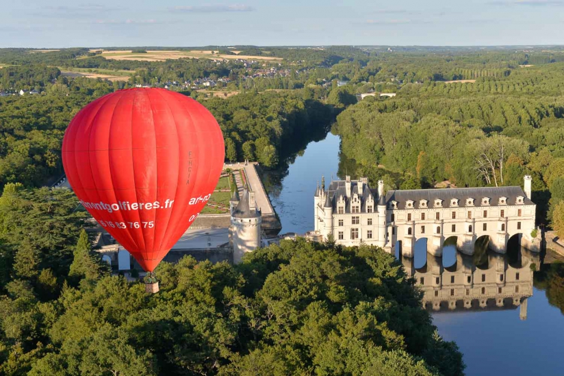 Chateau de la loire en montgolfière