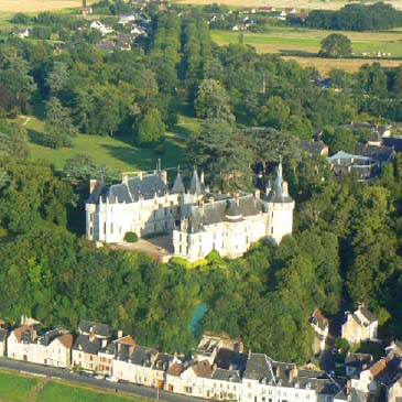 Survol chateau de la loire avion