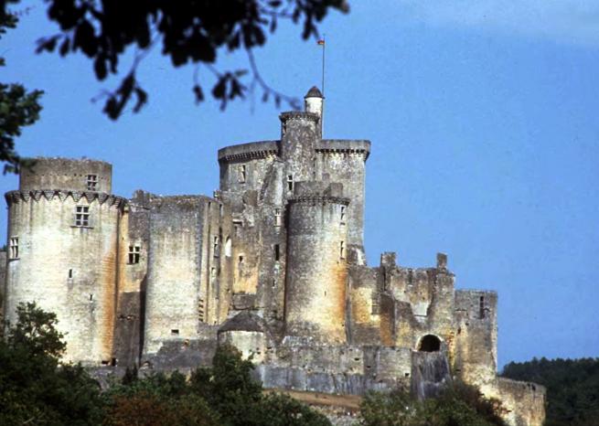 Chateaux medievaux en france