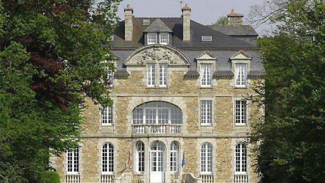 Chateau a vendre france pas cher