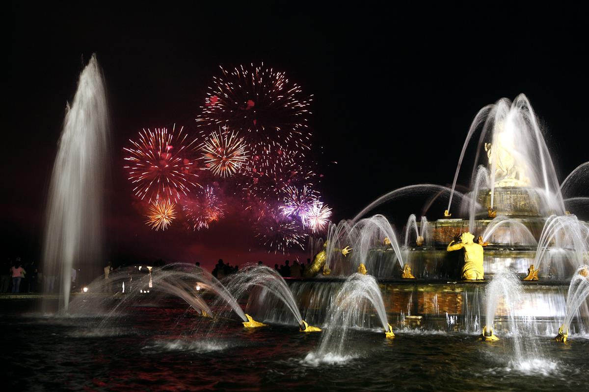 Eaux nocturnes versailles 2016
