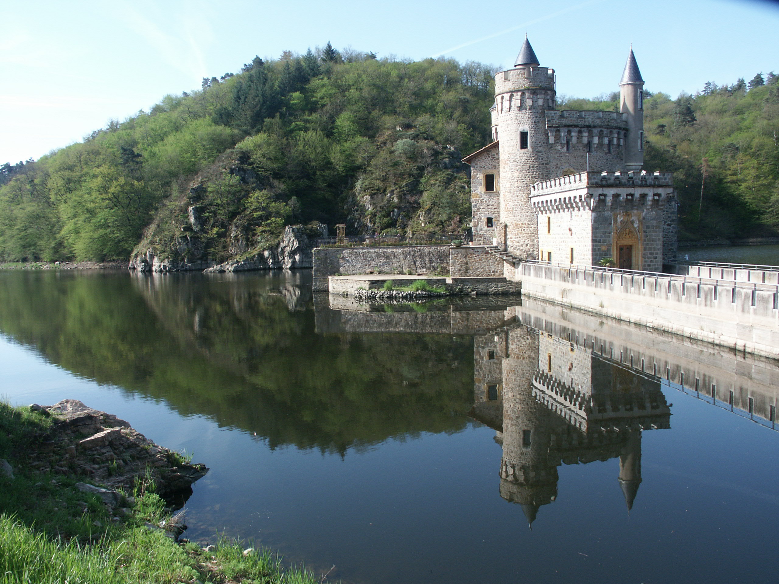 Plus petit chateau de la loire