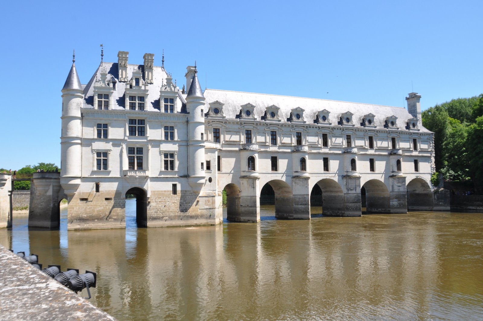 Visite des chateaux de la loire en voiture