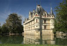 Chateau pres de tours