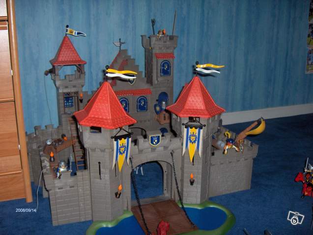 Chateau fort jouet playmobil